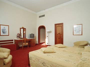 Hotel Roma - Italy - Florence