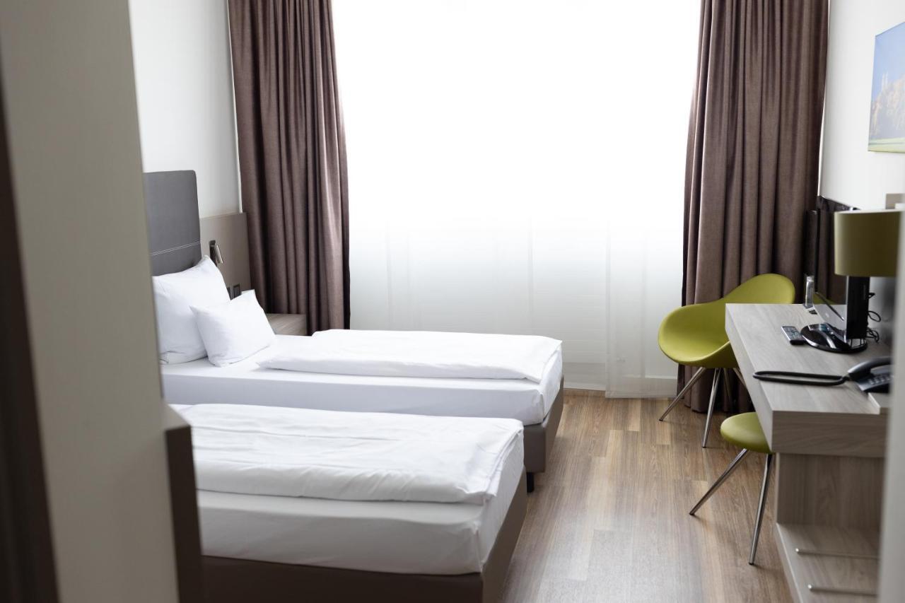 Feringapark Hotel Coffee Fellows - Germany - Munich