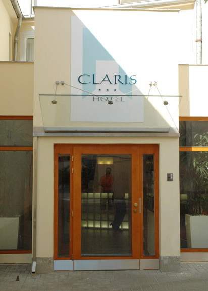 Claris - Czech Republic - Prague