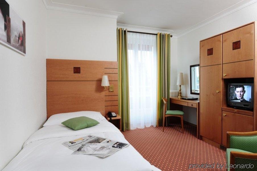 Eden - Switzerland - Geneva