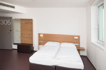 7 DAYS PREMIUM HOTEL PUCH-URSTEIN - Austria - Salzburg
