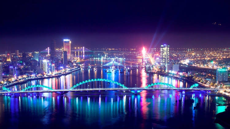 Suite De Ville Da Nang Beach - Vietnam - Da Nang