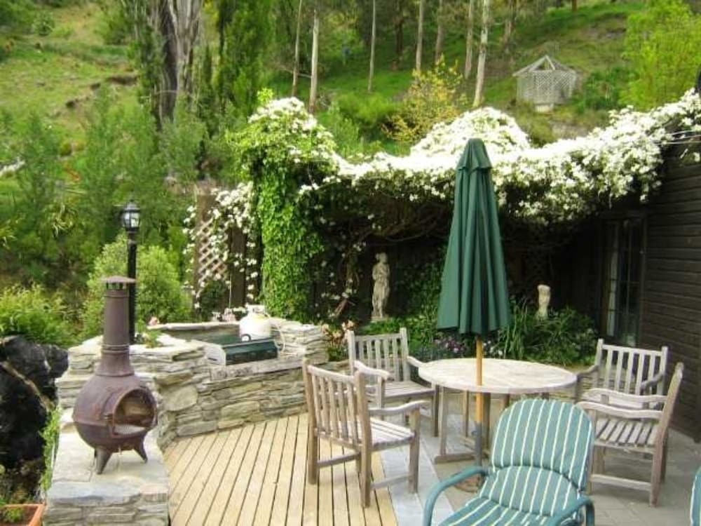 Trelawn Place