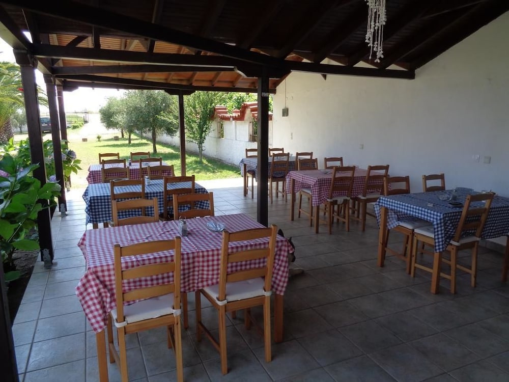 Sarti Beach 3 *