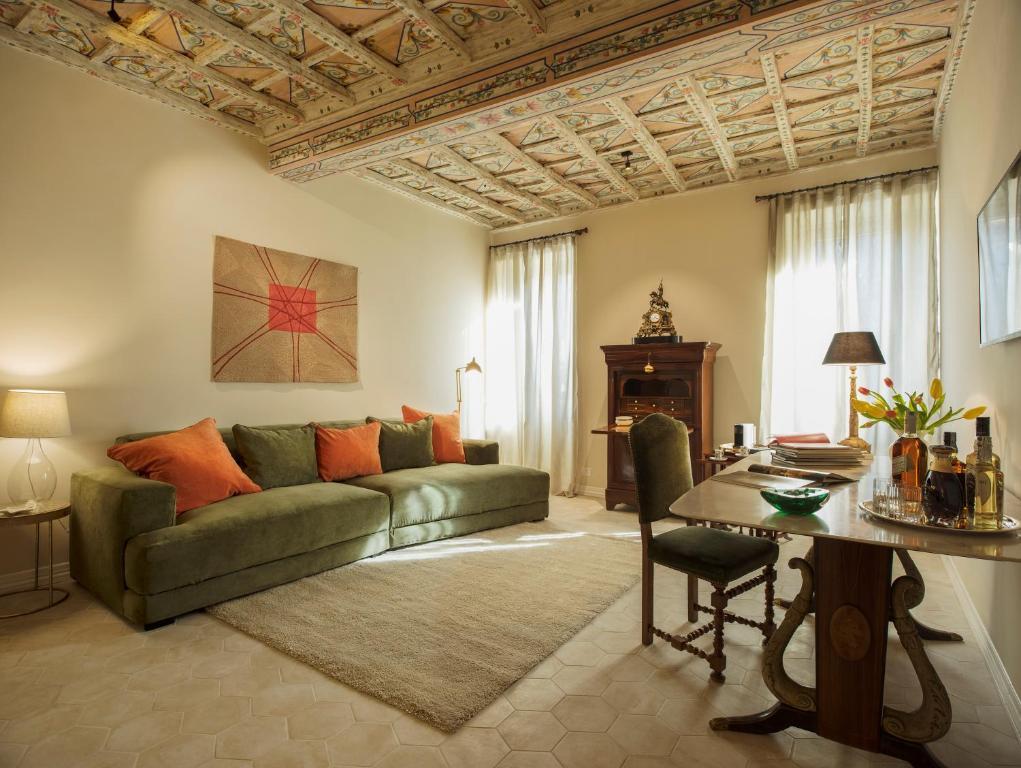 Palazzo Caruso