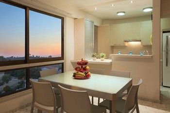 Mackenzie Seafront Suite - Cyprus - Larnaca