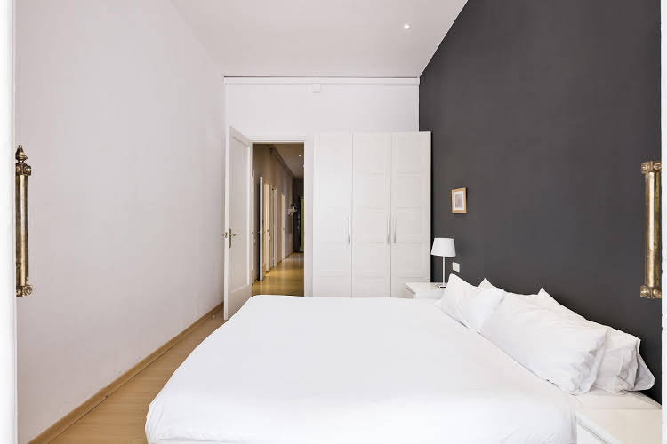 Uma Suites Eixample Barcelona - Spain - Barcelona