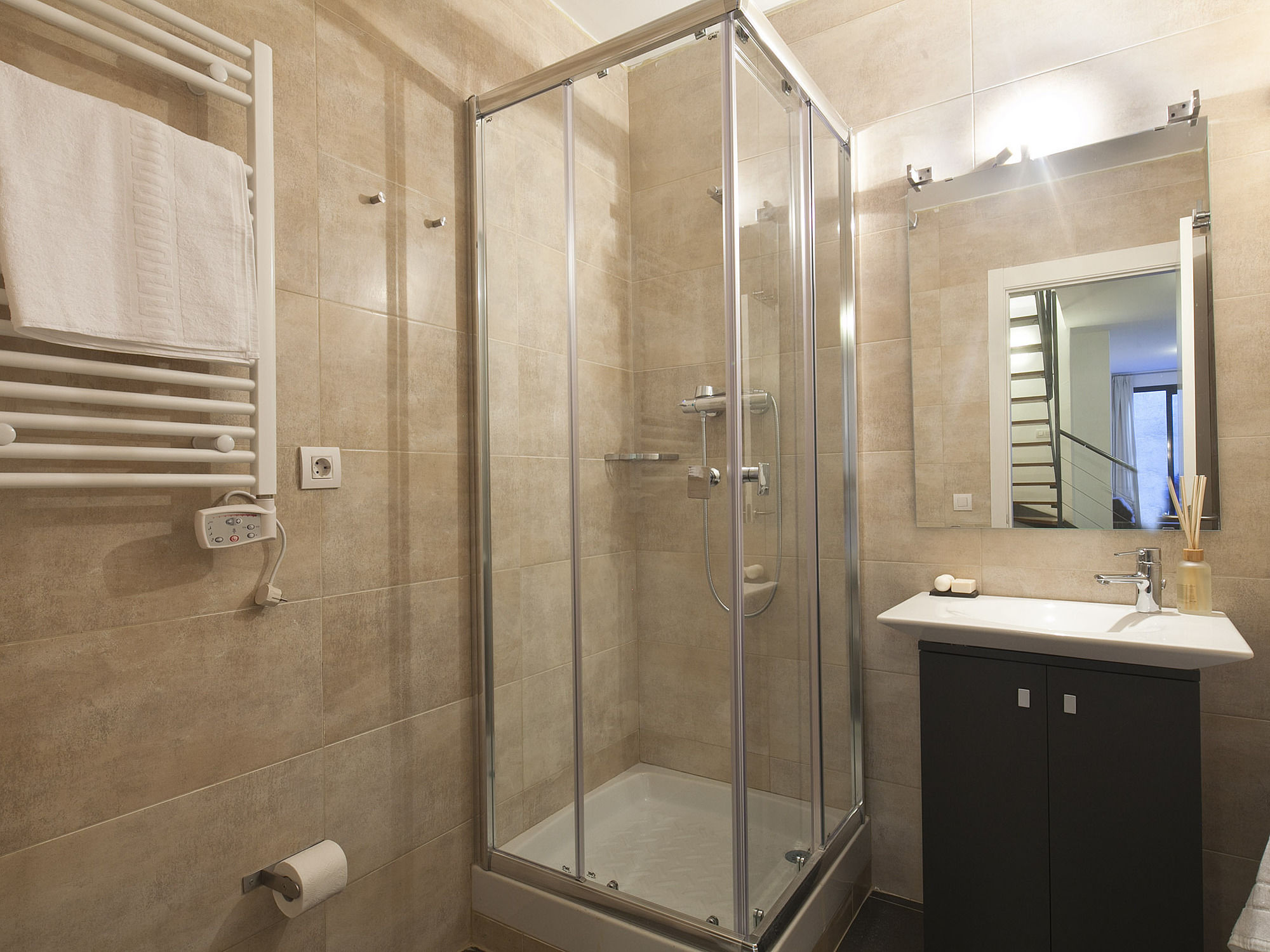GIR80 Apartments - Spain - Barcelona