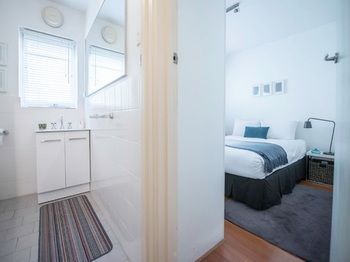 Apartment2c - Ormond - Australia - Melbourne