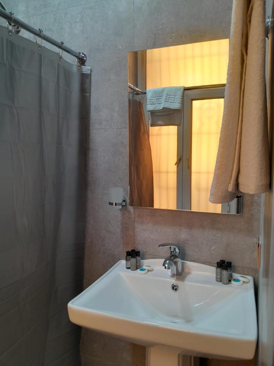 Hale Kai Hotel - Azerbaijan - Baku