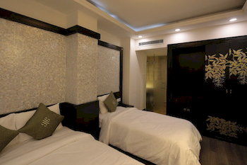 HONG HAC BOUTIQUE - Vietnam - Ho Chi Minh City