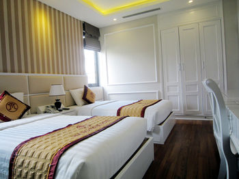 HANOI HM BOUTIQUE - Vietnam - Hanoi and North