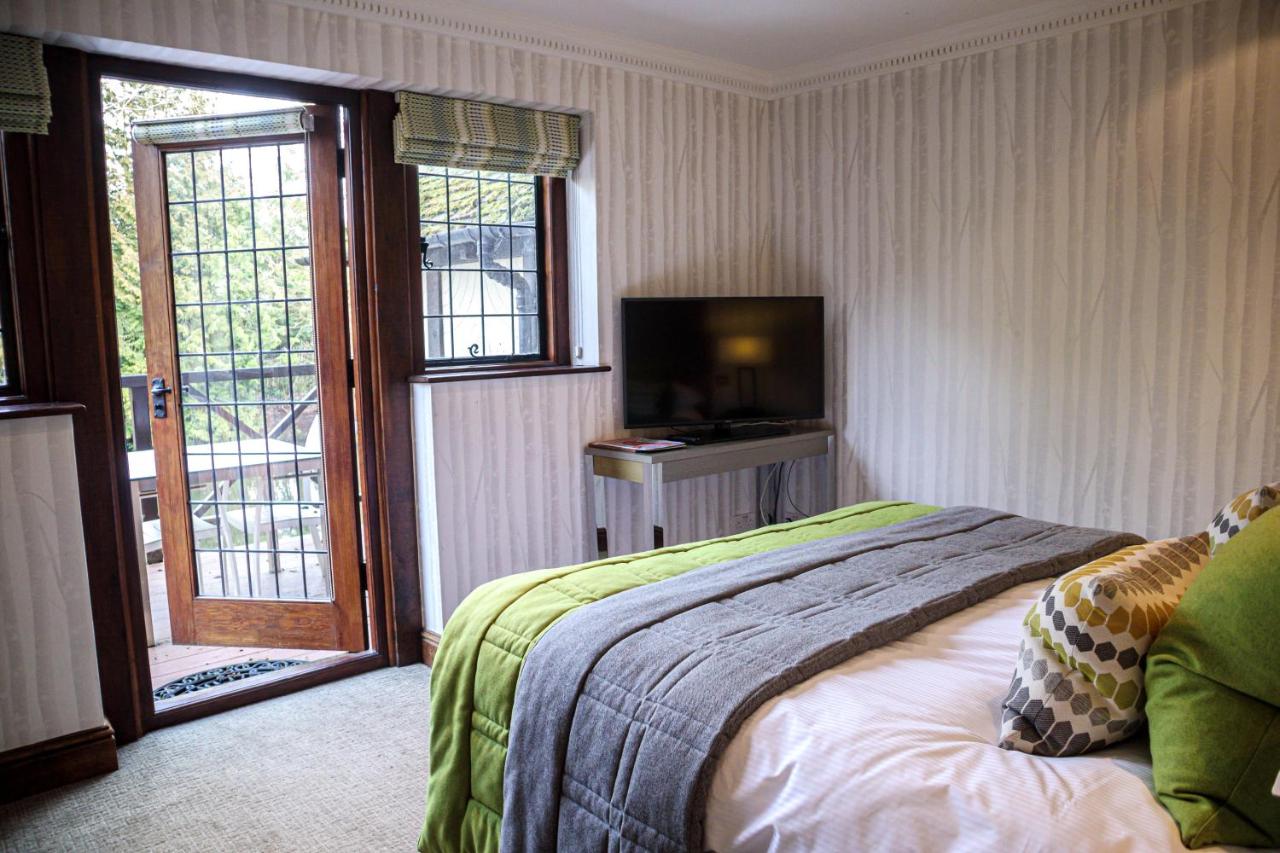 Langshott Manor - Luxury Hotel Gatwick - United Kingdom - London