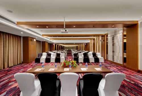 The Fern - Goregaon - India - Mumbai (Bombay)