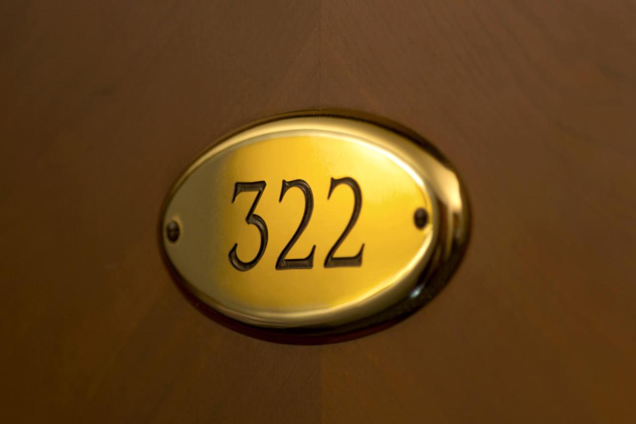 Lancaster - Italy - Milan