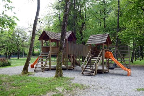 Hostel Pograjski dom - Slovenia - Ljubljana