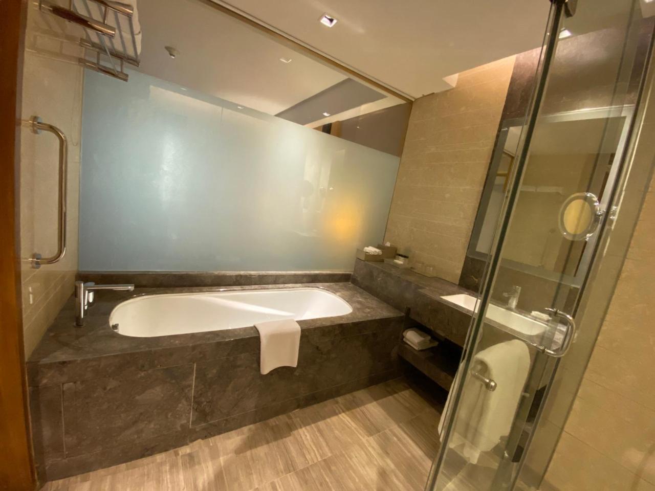 Holiday Inn New Delhi Mayur Vihar Noida - India - New Delhi