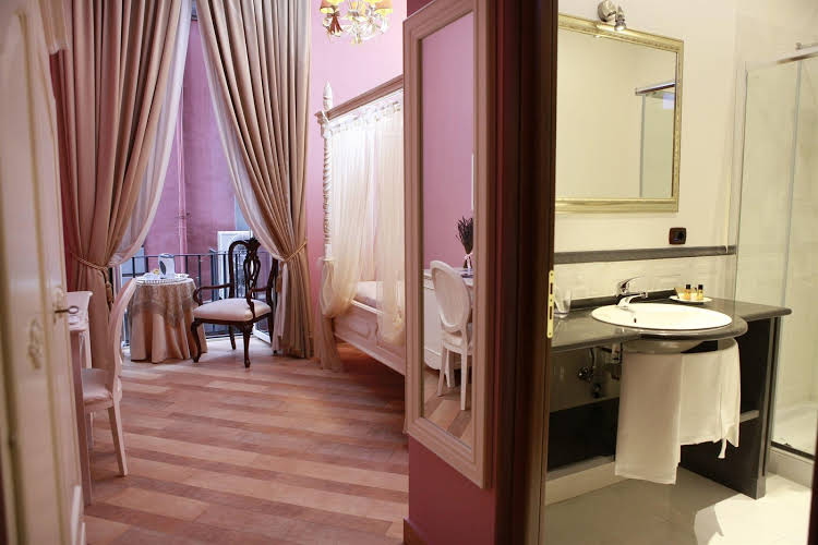 LANFIPE PALACE NAPLES - Italy - Naples