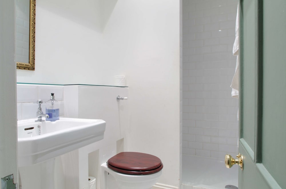 Ranelagh Fulham SW6 - 2 Bedroom Apartment - TLA 53859 - United Kingdom - London