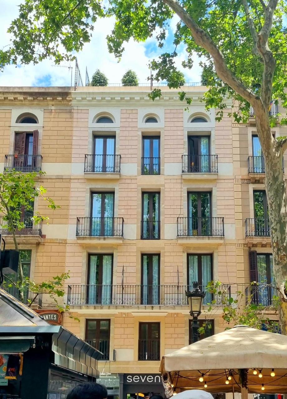Flor Parks - Spain - Barcelona