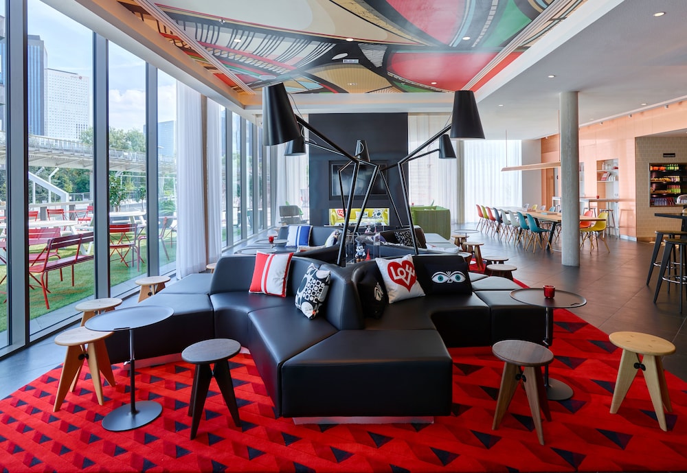 citizenM Paris La D?fense - France - Paris