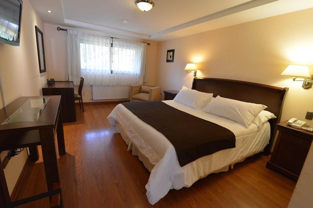 Howard Johnson Hotel Rinconada de Los Andes - Chile - Santiago