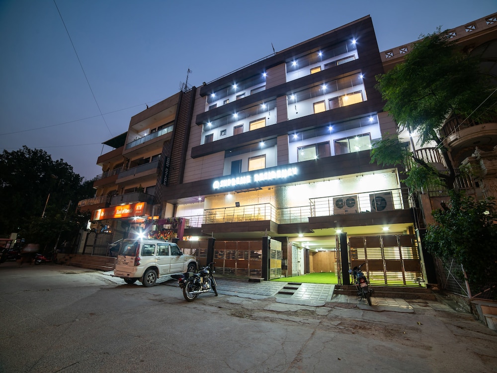 OYO 22527 Supreme Residency - India - New Delhi