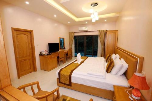 Hotel Budapest - Vietnam - Hanoi and North