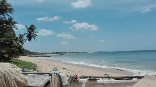 Sunchaser Beach Hotel - Sri Lanka - Tangalle