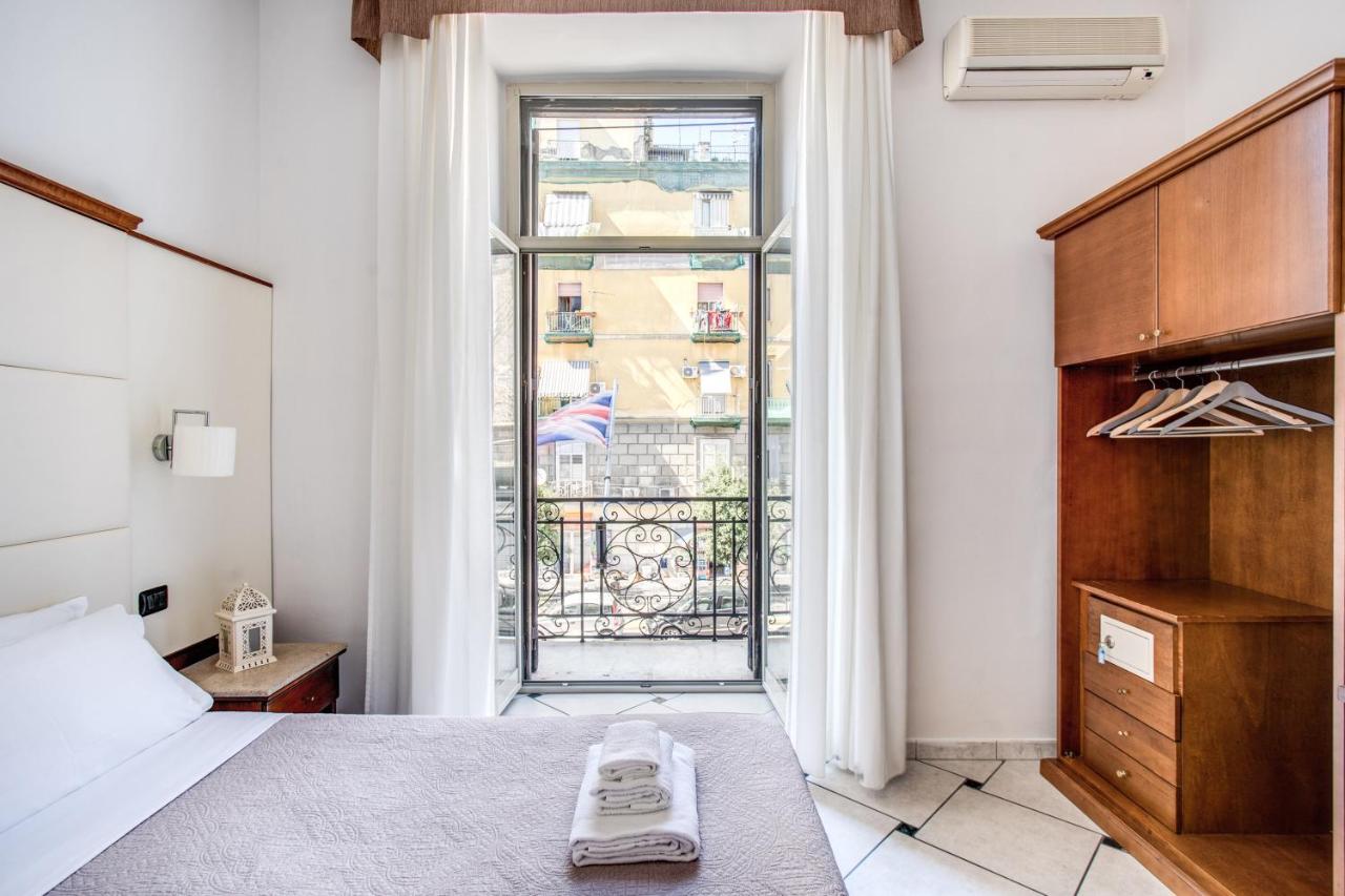 Hotel Garibaldi Naples - Italy - Naples
