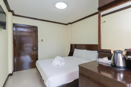 Beach Walk Stay - Thailand - Phuket