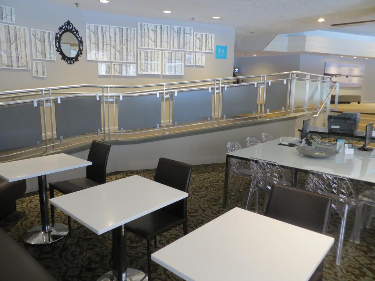 Toronto Don Valley Hotel & Suites - Canada - Toronto
