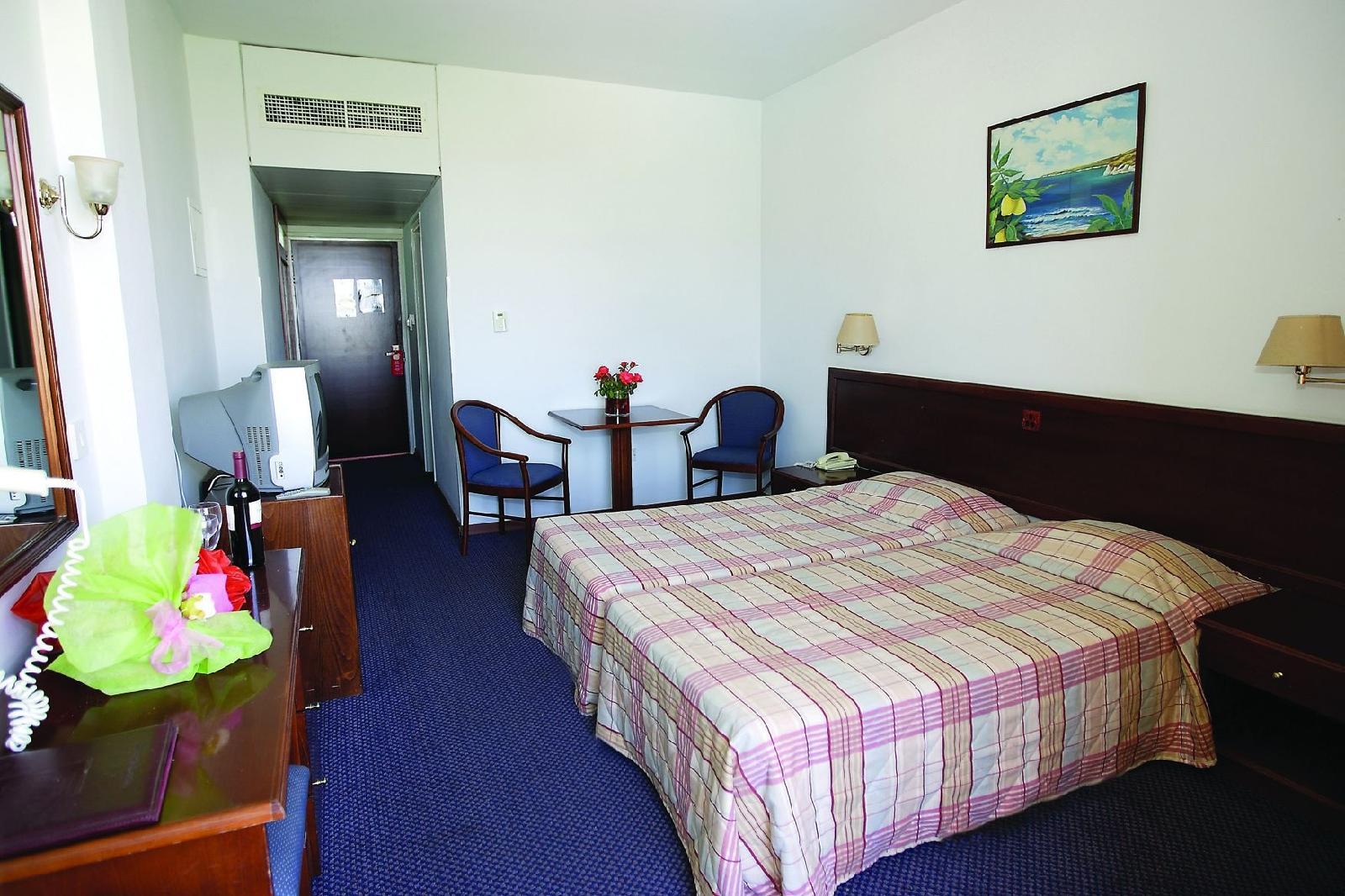 Crown Resorts Henipa - Cyprus - Larnaca