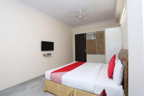 OYO 28670 Hotel Dev Palace - India - New Delhi