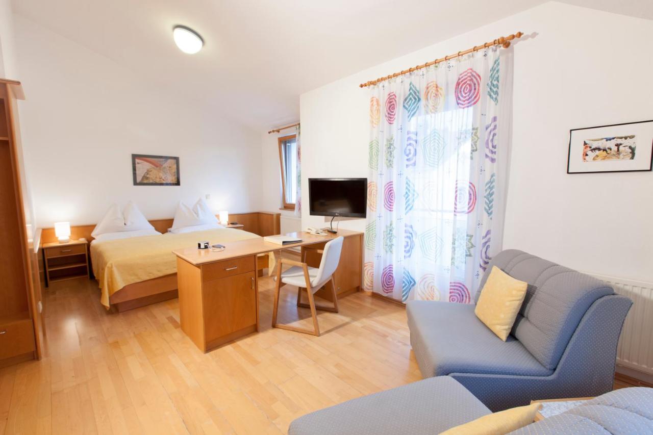 Am Spiegeln dialog.hotel.wien - Austria - Vienna