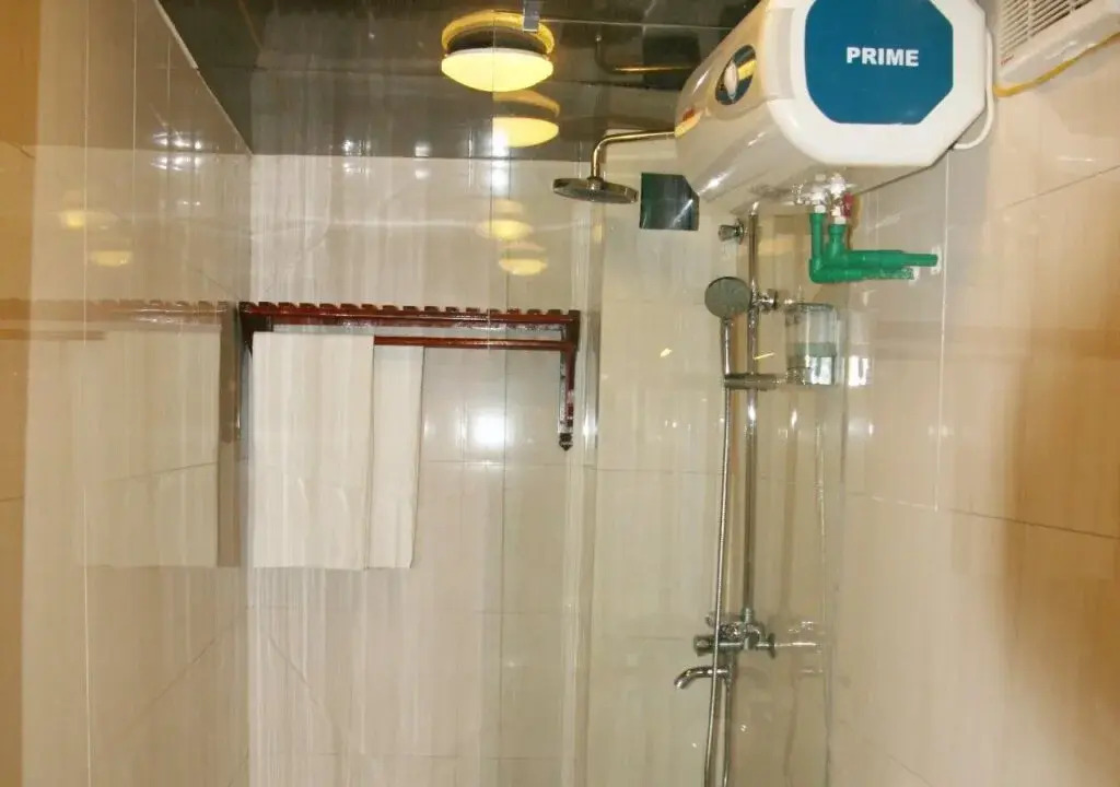 WHITE LOTUS - Vietnam - Sapa