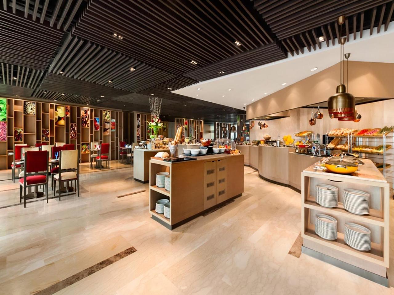 The Leela Ambience Convention Hotel Delhi - India - New Delhi