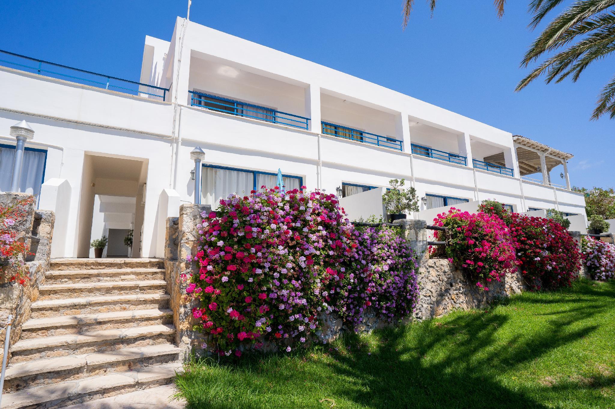 Vrachia Beach Hotel & Suites - Adults Only - Cyprus - Paphos