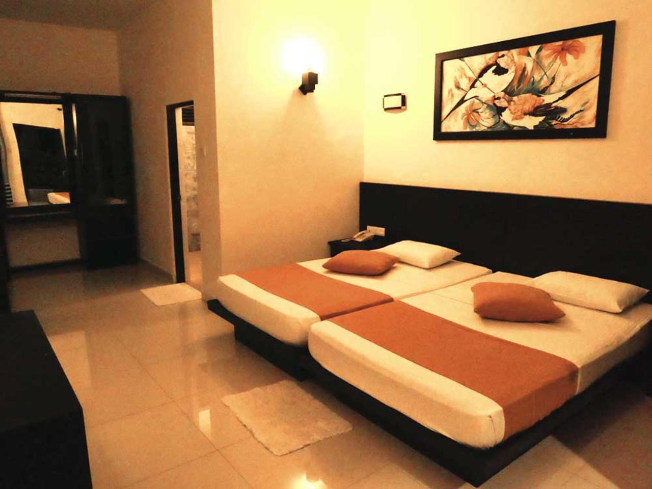 Lagoon Paradise Beach Resort - Sri Lanka - Tangalle