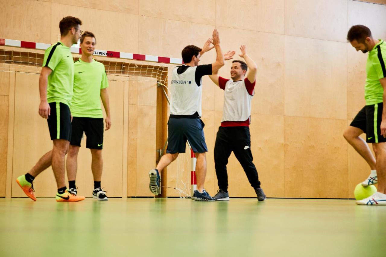 ROBINSON Amad? - Austria - Salzburg