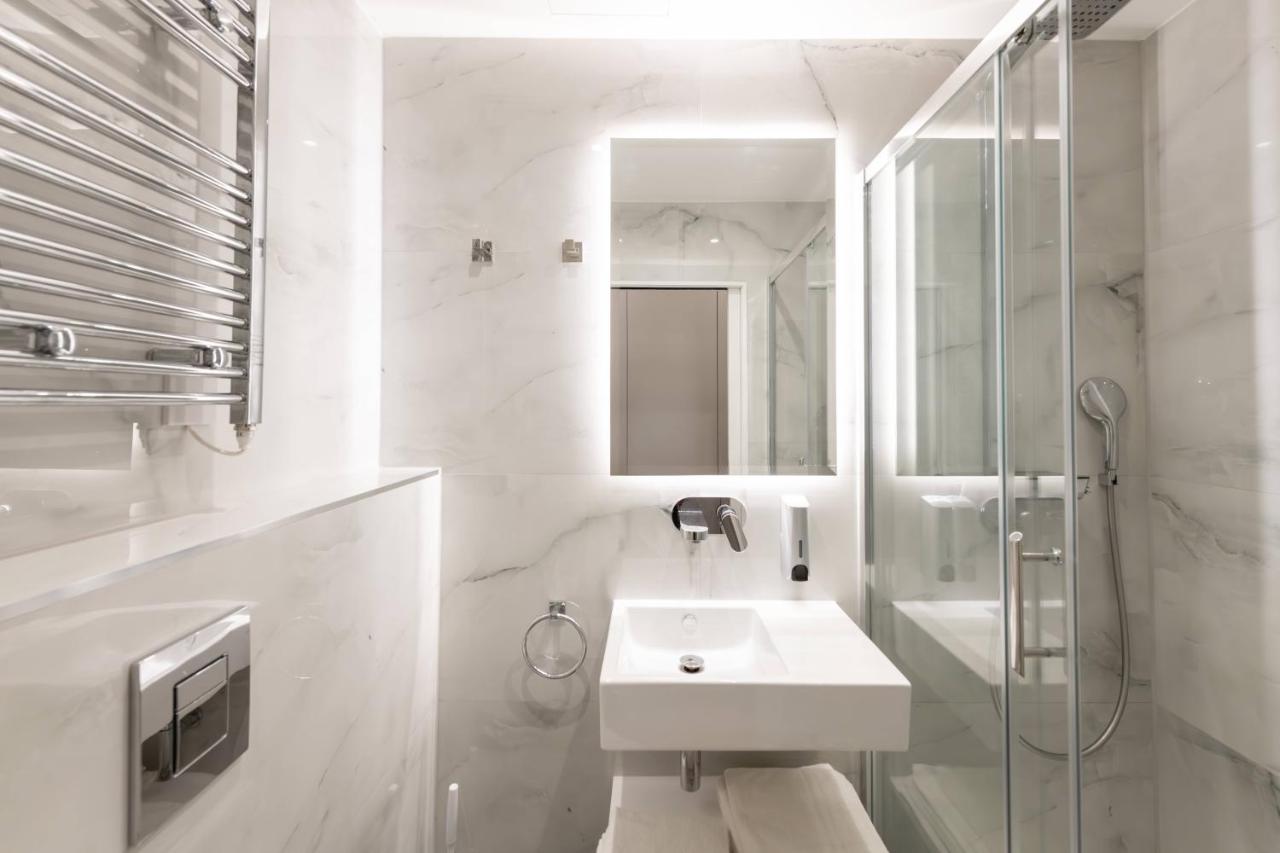 274 SUITES - United Kingdom - London