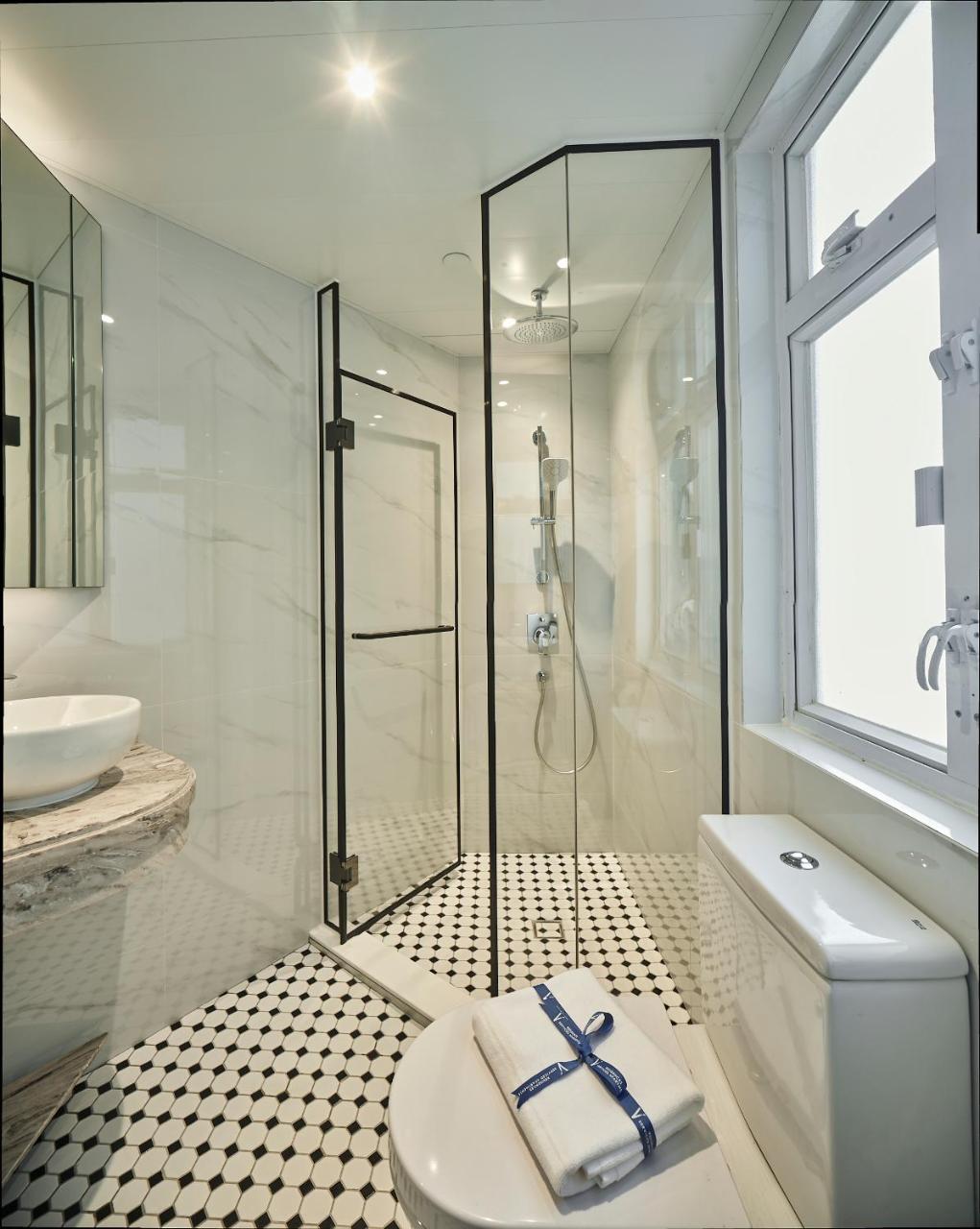 V Causeway Bay Hotel - China - Hong Kong