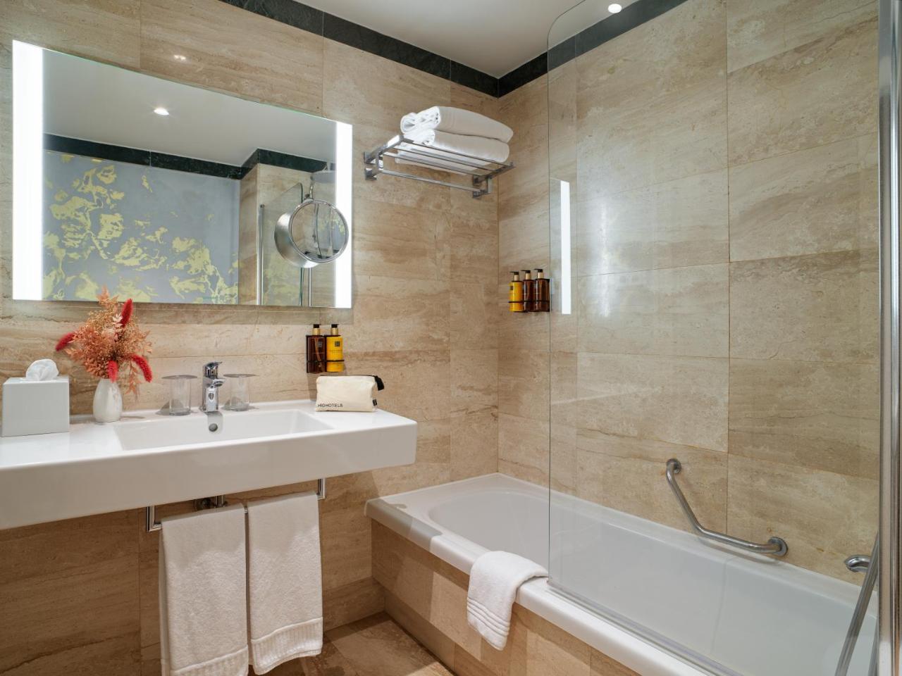 Hotel H10 Montcada - Spain - Barcelona