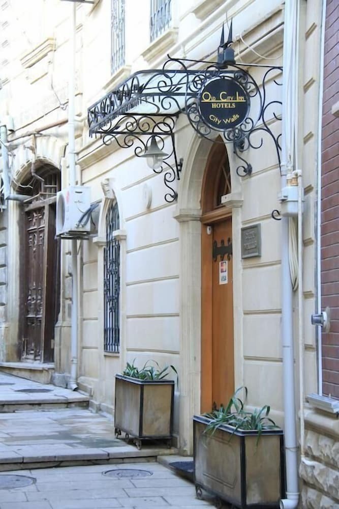 Old City Inn at City Walls - Azerbaijan - Baku