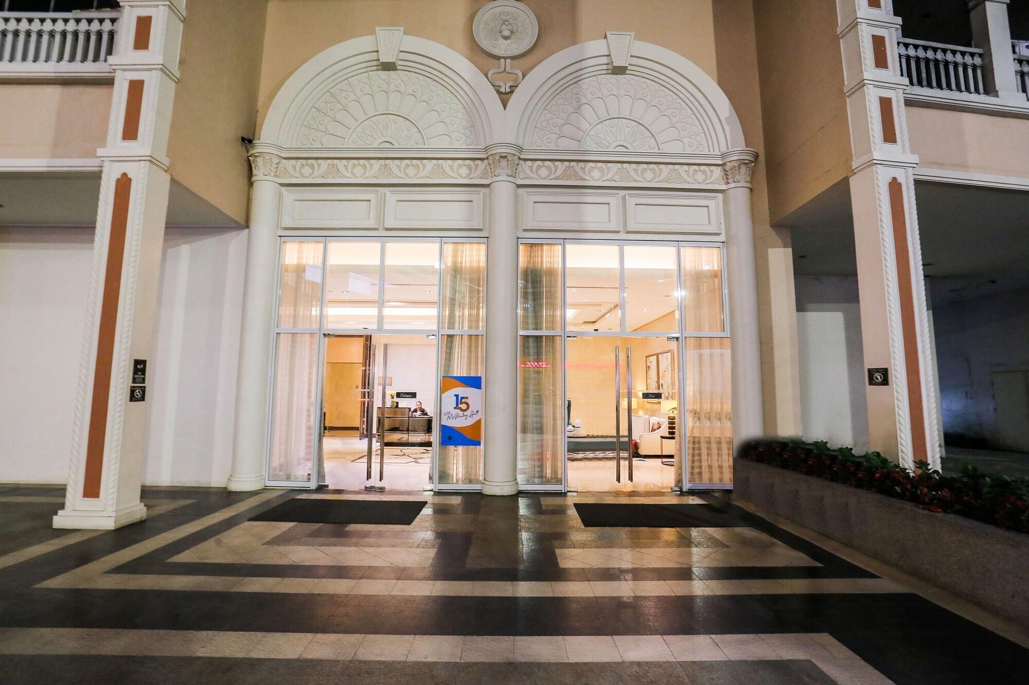 MaxStays - Max Pavilion @ The Venice Residences - Philippines - Manila