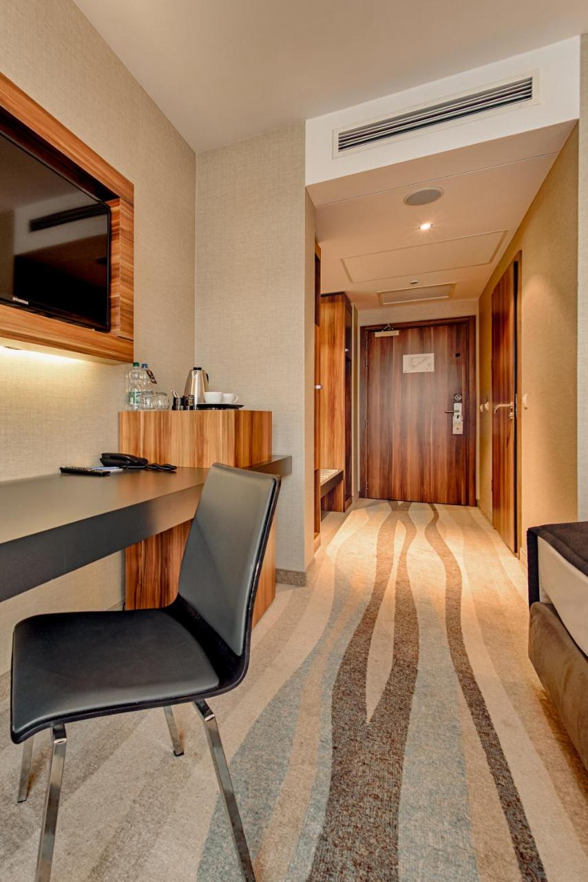 Warsaw Plaza Hotel - Poland - Warsaw