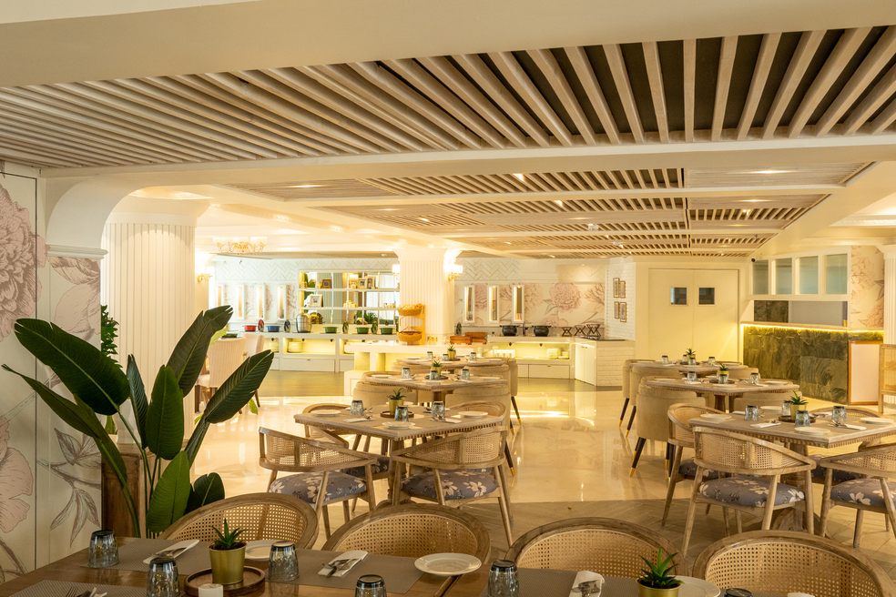 Peninsula Grand - India - Mumbai (Bombay)