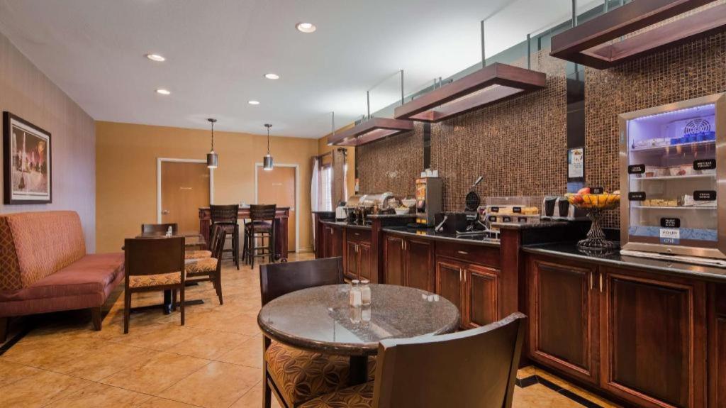 Best Western Manhattan Inn - United States - Manhattan