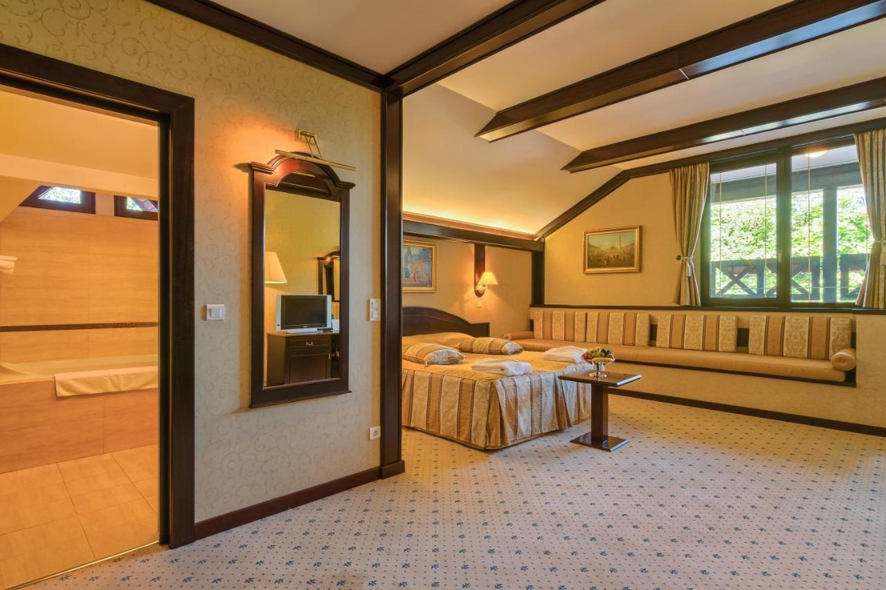 Hotel Snagov Club - Romania - Bucharest