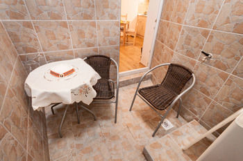 Like Home-City Centre-Style Apartments